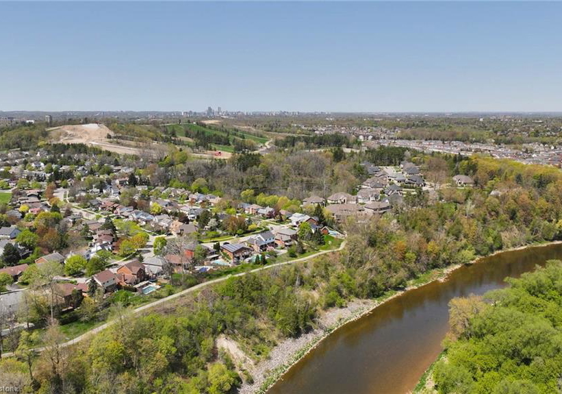 69-manitoulin-crescent-kitchener-ontario-40727845