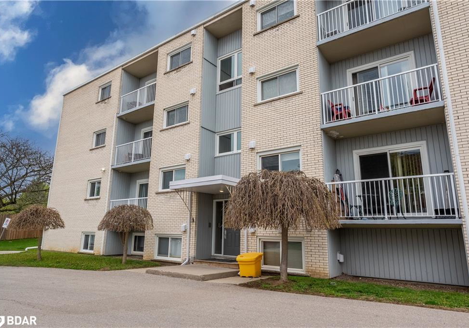 37-conroy-crescent-guelph-ontario-40727905