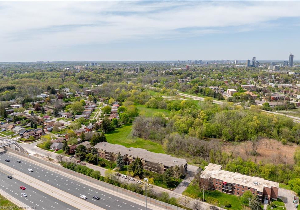 30-avalon-place-kitchener-ontario-40727994