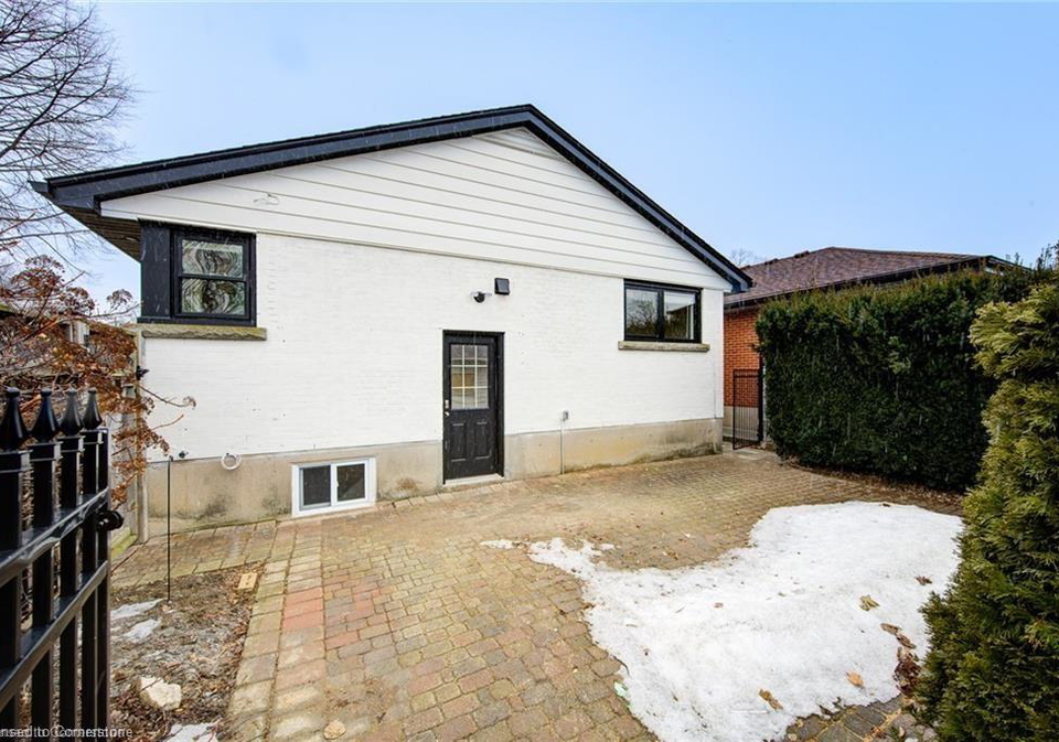 94-gailmont-drive-hamilton-ontario-40728085