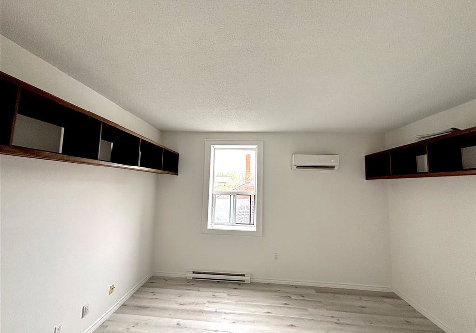 7-foundry-street-dundas-ontario-40728167
