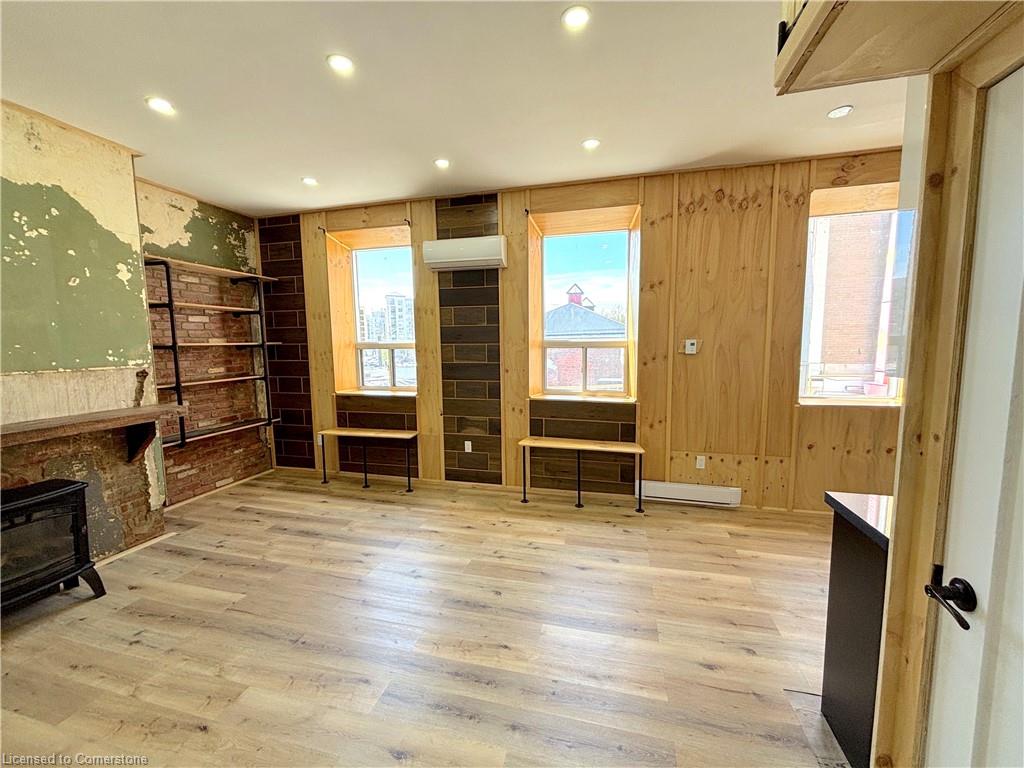 7-foundry-street-dundas-ontario-40728177