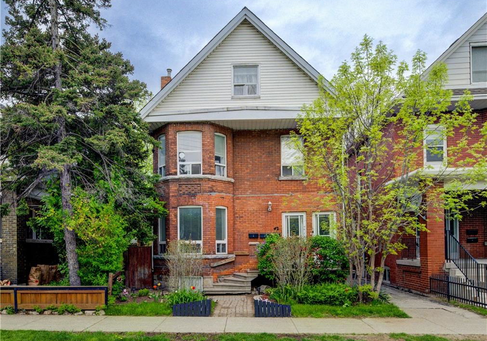 42-sherman-avenue-s-hamilton-ontario-40728427