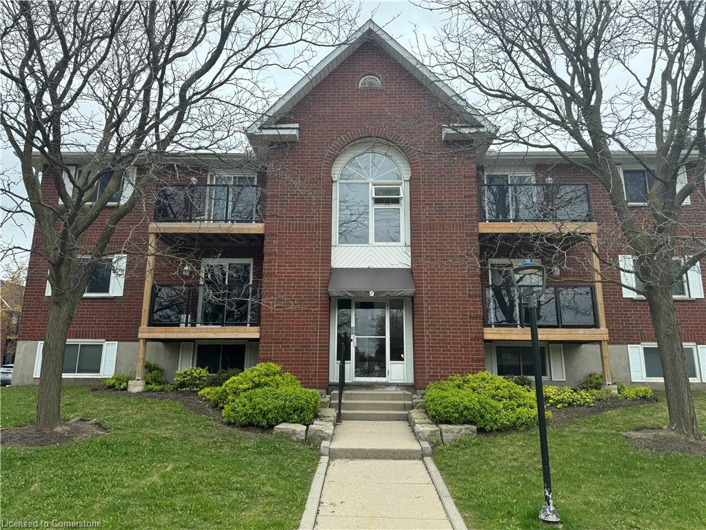 565-greenfield-avenue-kitchener-ontario-40728452