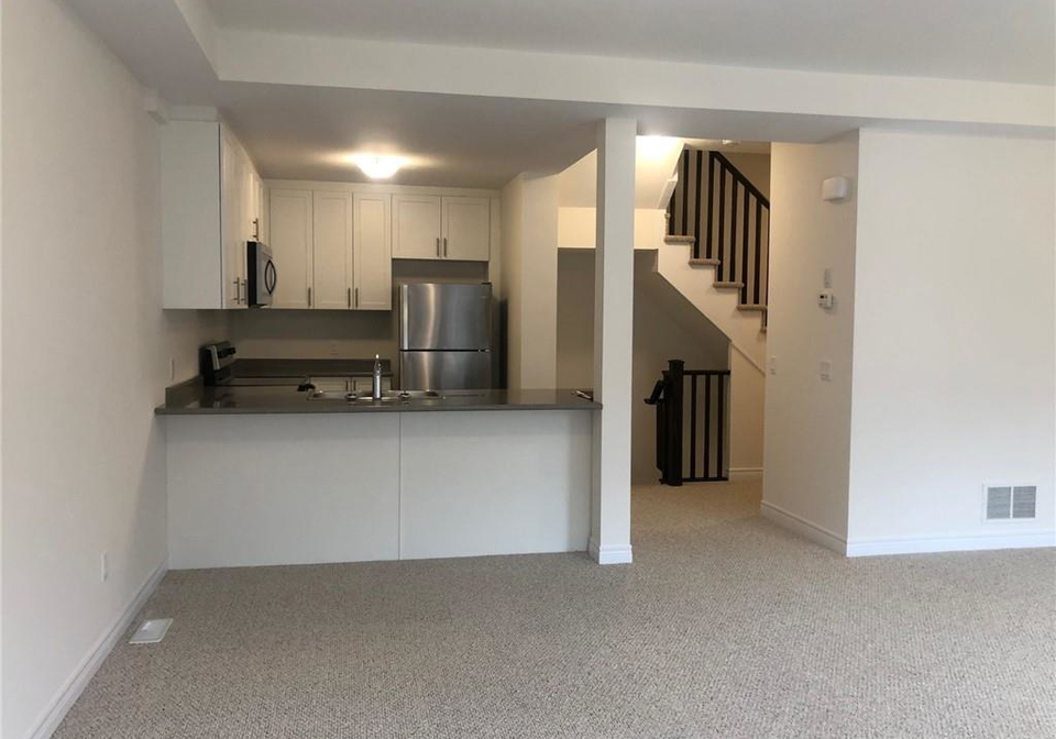 22-ridgeside-lane-waterdown-ontario-40728785