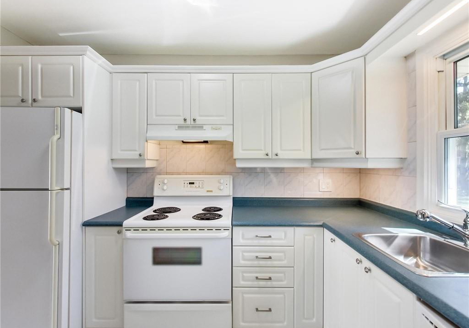 153-limeridge-road-w-hamilton-ontario-40728997