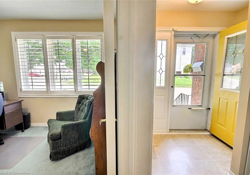 246-dolph-street-s-cambridge-ontario-40729747