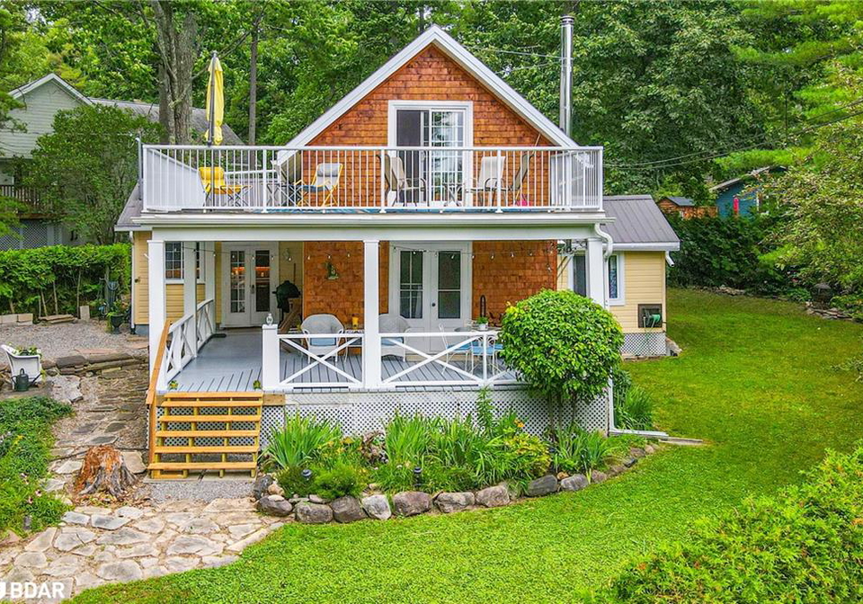10-sixth-street-fenelon-falls-ontario-40729792