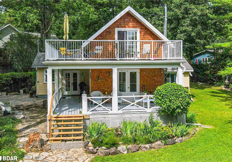10-sixth-street-fenelon-falls-ontario-40729792