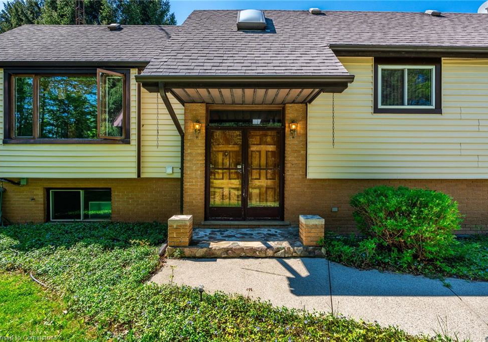 1215-derry-road-campbellville-ontario-40729816