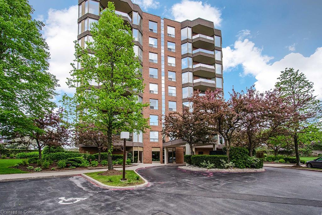 1903-pilgrims-way-oakville-ontario-40729937