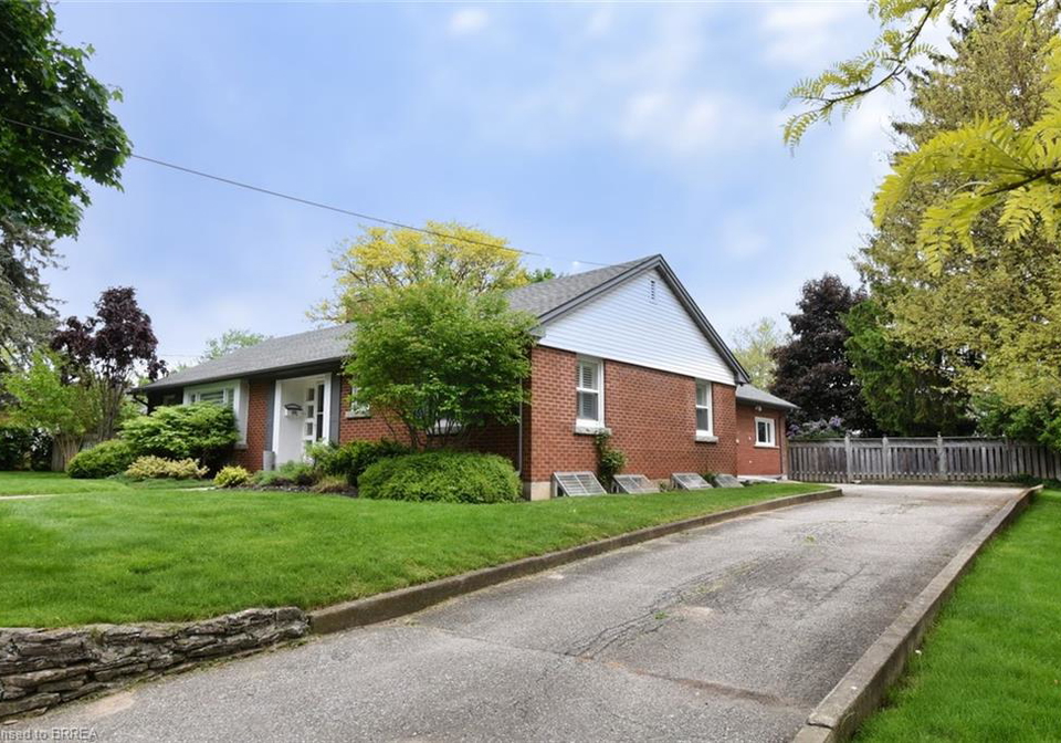48-devon-street-brantford-ontario-40730036