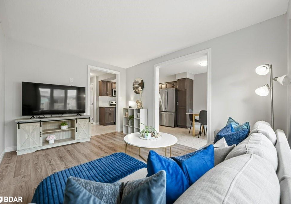 45-miranda-path-elmira-ontario-40730156
