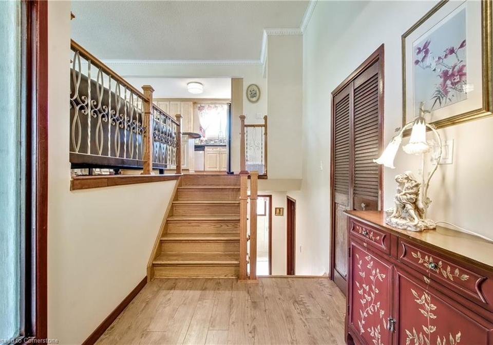 7099-rosseau-place-niagara-falls-ontario-40730260