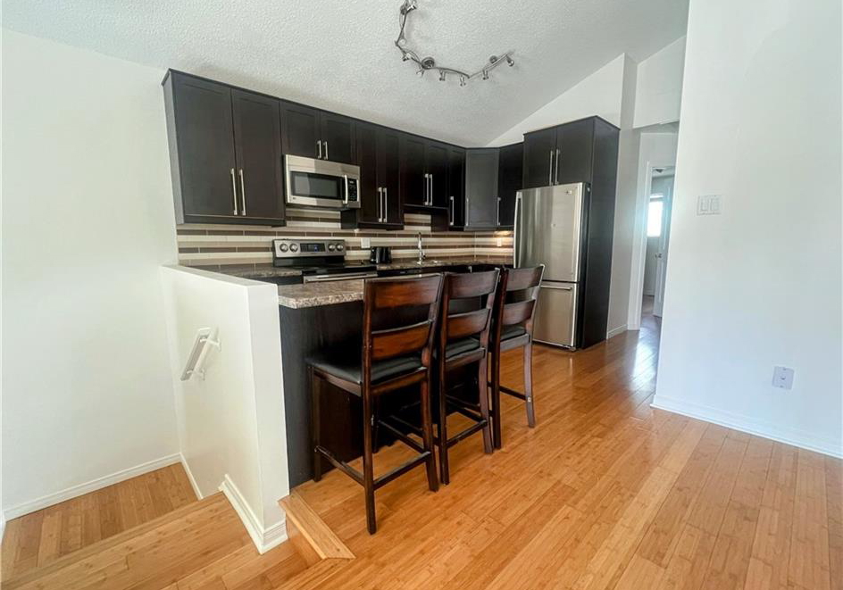 15-hess-street-n-hamilton-ontario-40730296