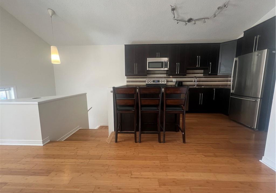 15-hess-street-n-hamilton-ontario-40730296
