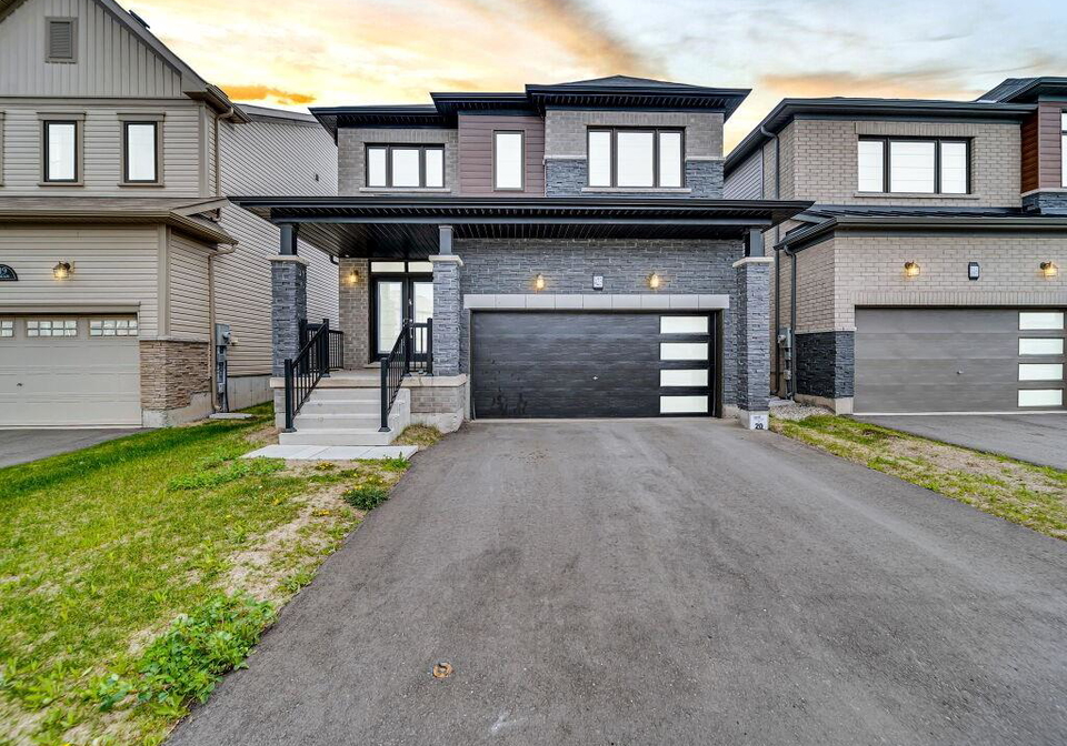 423-dolman-street-breslau-ontario-40730542