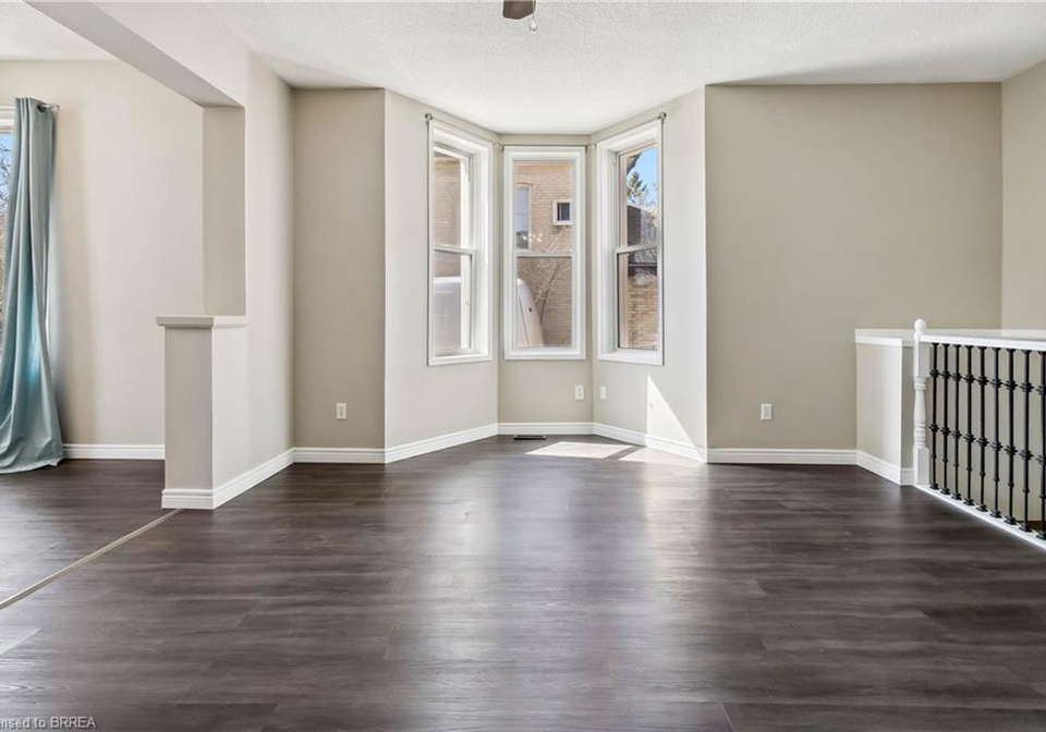 160-nelson-street-brantford-ontario-40730646