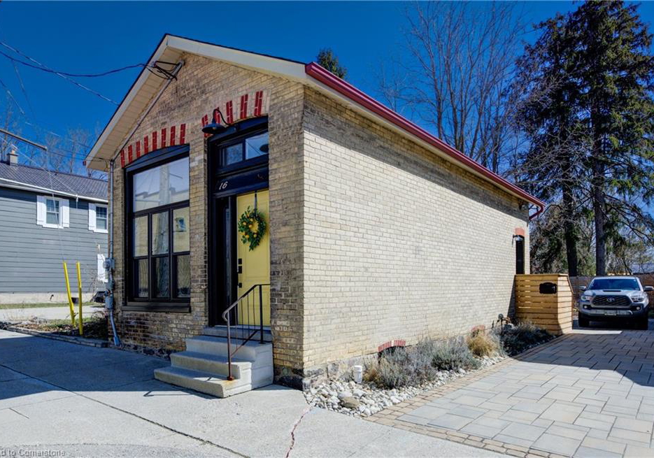 16-oxford-street-w-drumbo-ontario-40730724