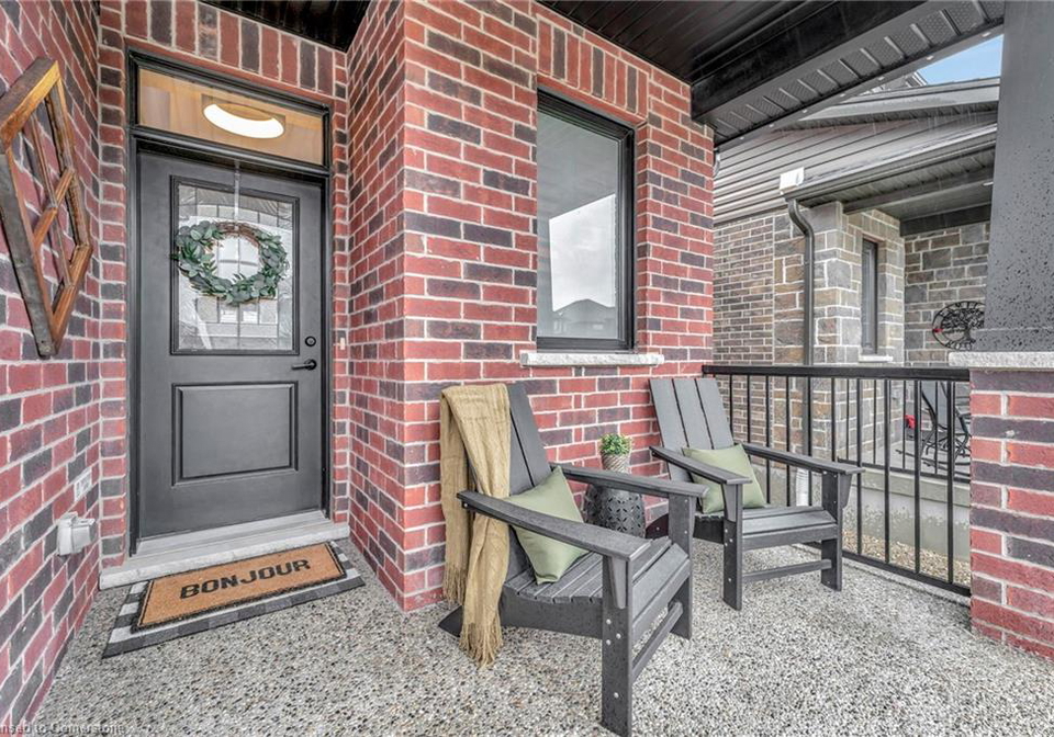 27-queensgate-crescent-breslau-ontario-40730805