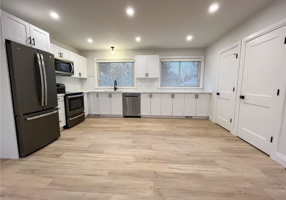 17-sherwood-rise-hamilton-ontario-40730832