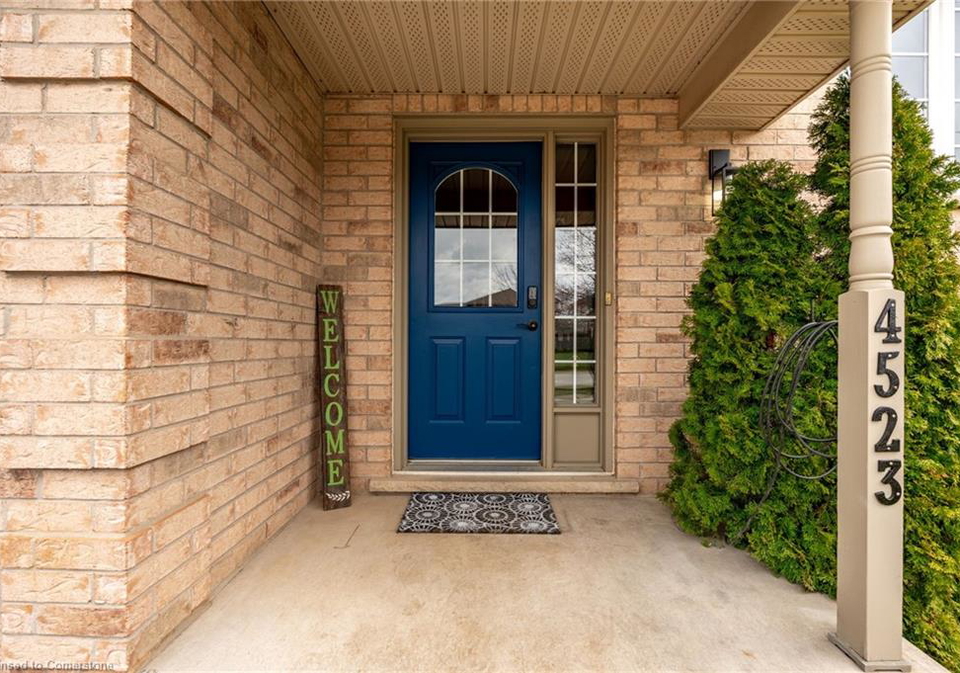 4523-weltman-way-beamsville-ontario-40730902
