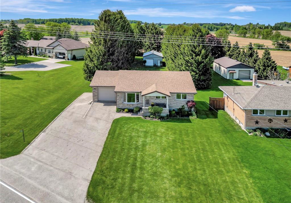 1548-erbs-road-st-agatha-ontario-40730941
