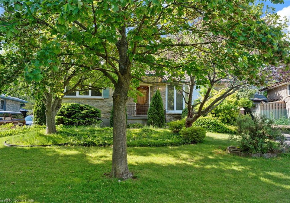 8-grenada-drive-simcoe-ontario-40731030
