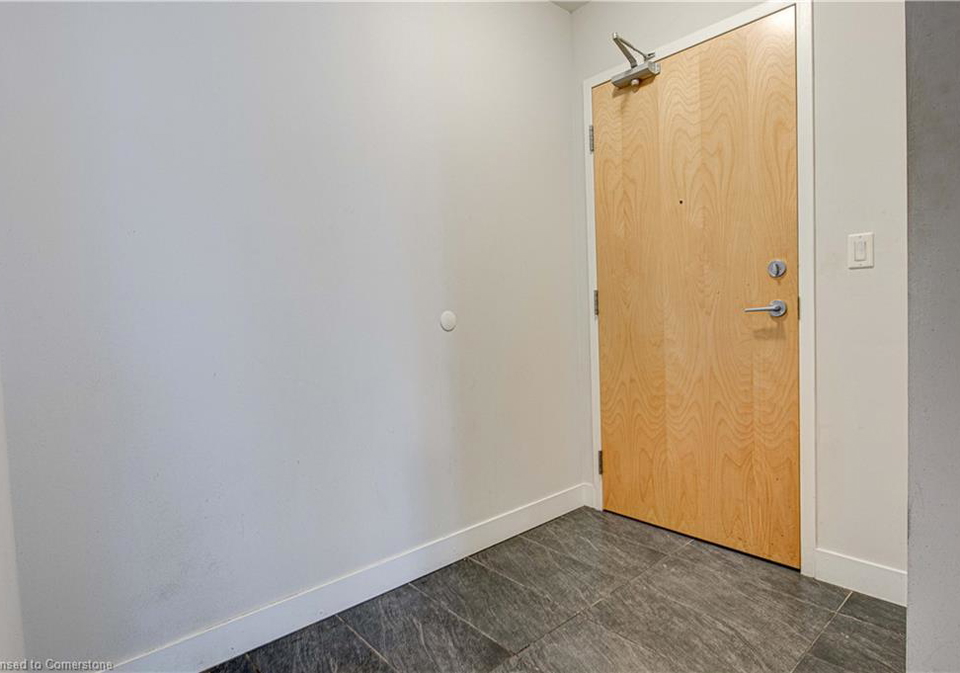 1-victoria-street-s-kitchener-ontario-40731149