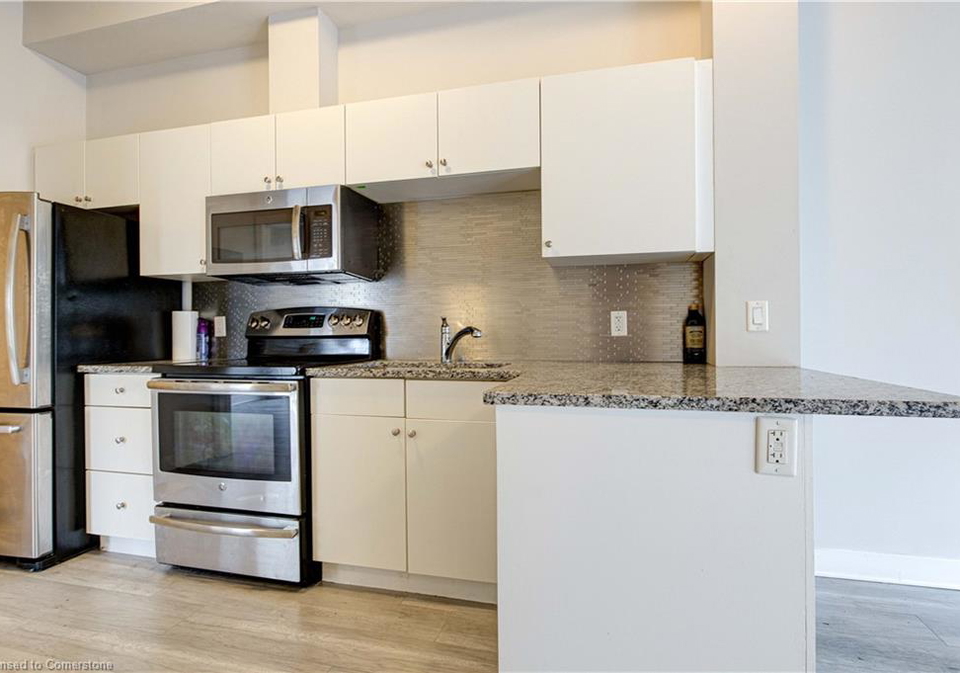 1-victoria-street-s-kitchener-ontario-40731149