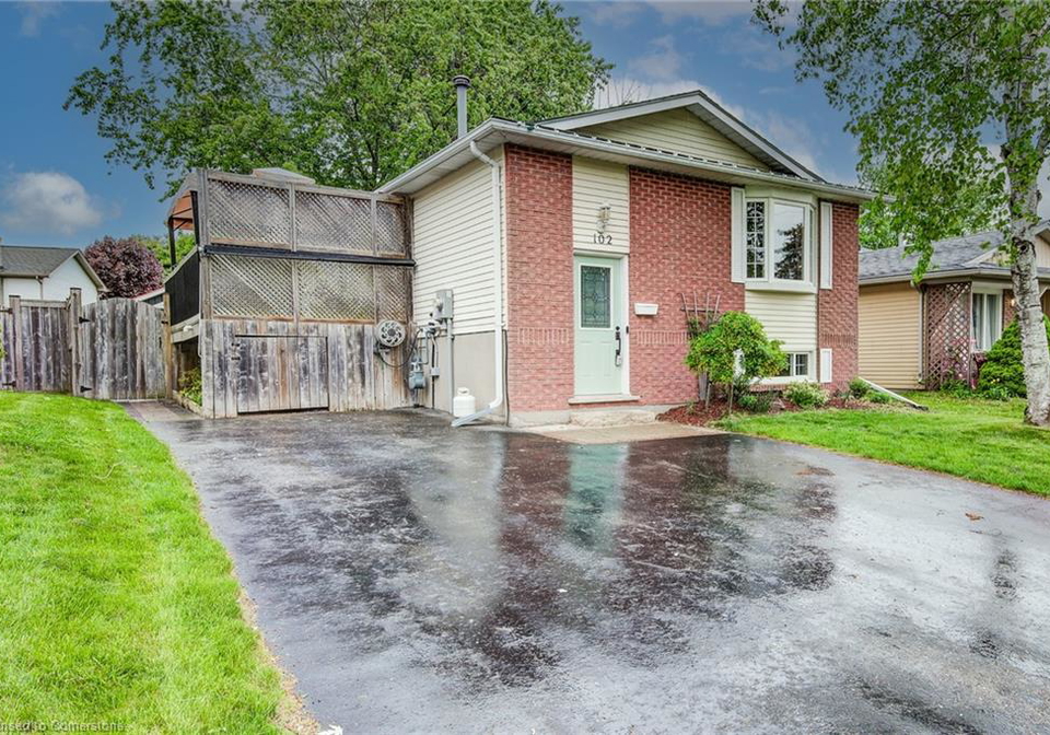 102-sugar-maple-street-kitchener-ontario-40731304