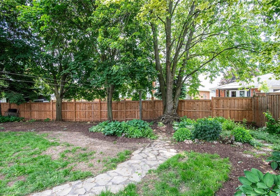 19-eagle-drive-elmira-ontario-40732338