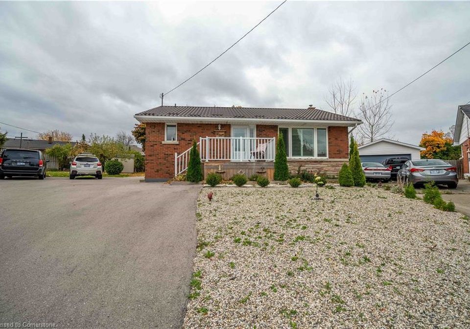 10-salmond-court-hamilton-ontario-40732365