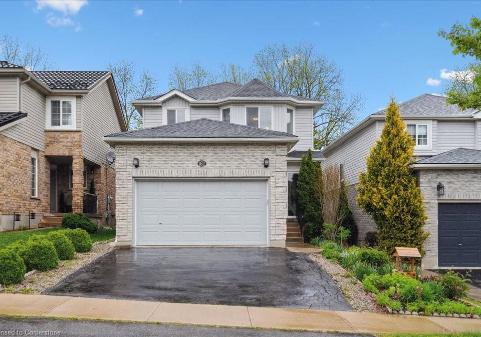 162-marl-meadow-drive-kitchener-ontario-40732393