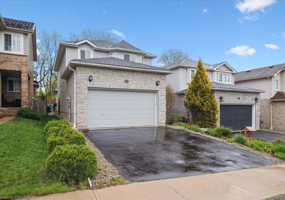 162-marl-meadow-drive-kitchener-ontario-40732393