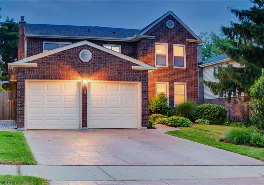 9-toynbee-crescent-kitchener-ontario-40732406