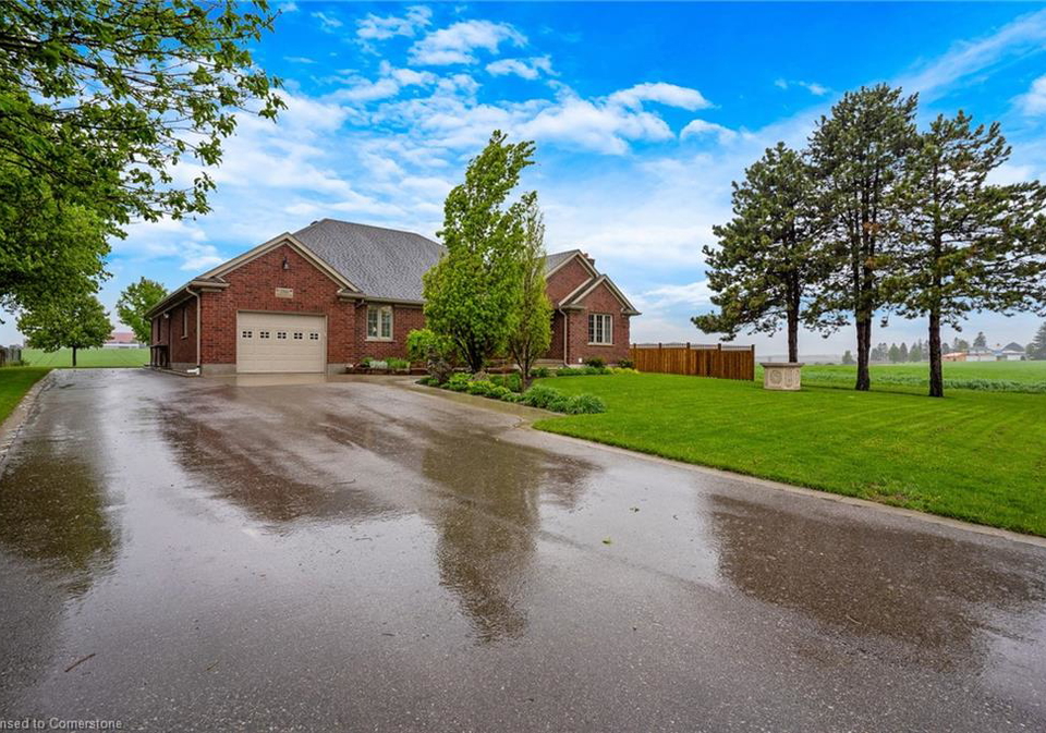 1788-lobsinger-line-waterloo-ontario-40732559