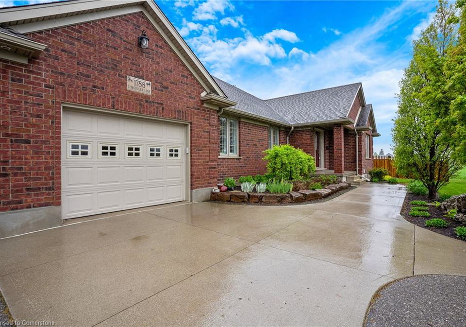 1788-lobsinger-line-waterloo-ontario-40732559
