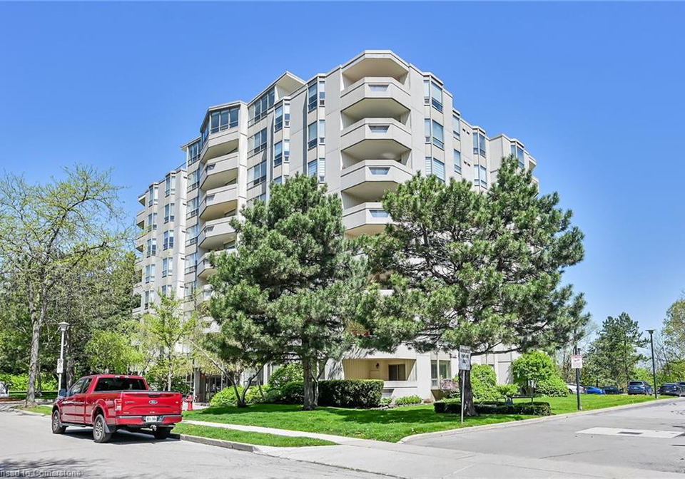 6-village-green-boulevard-hamilton-ontario-40732573