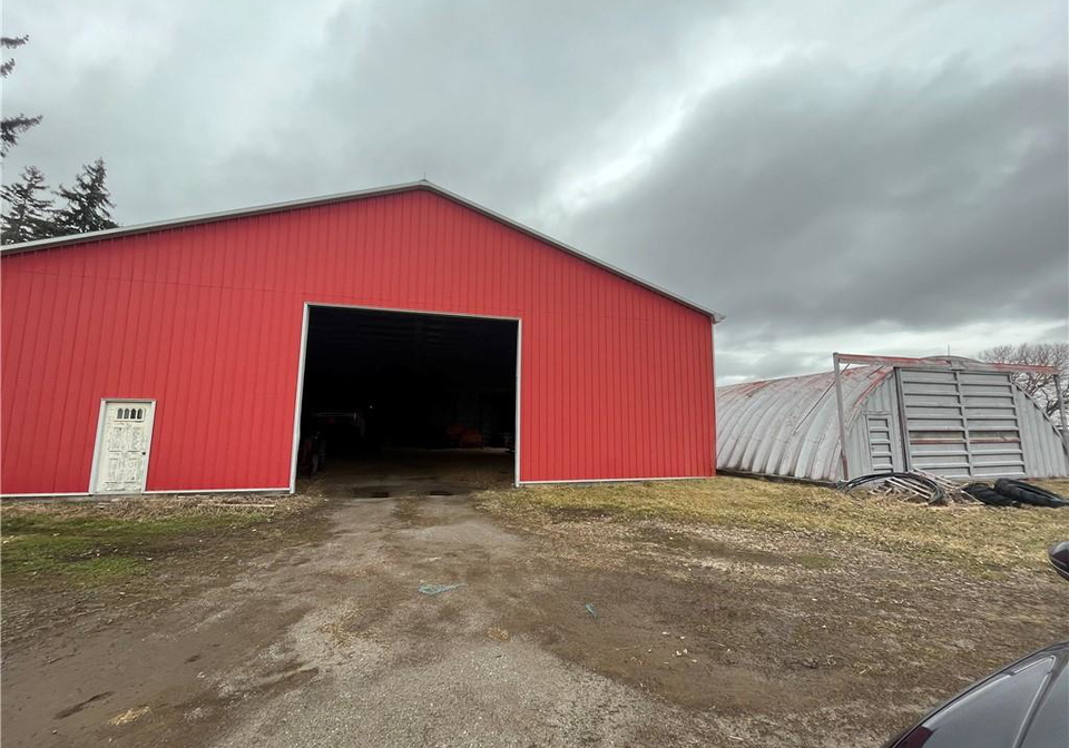 2626-county-line-74-hagersville-ontario-40732674