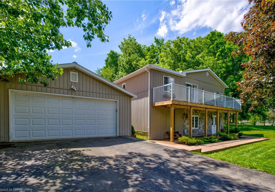 1092-queen-street-new-dundee-ontario-40732809