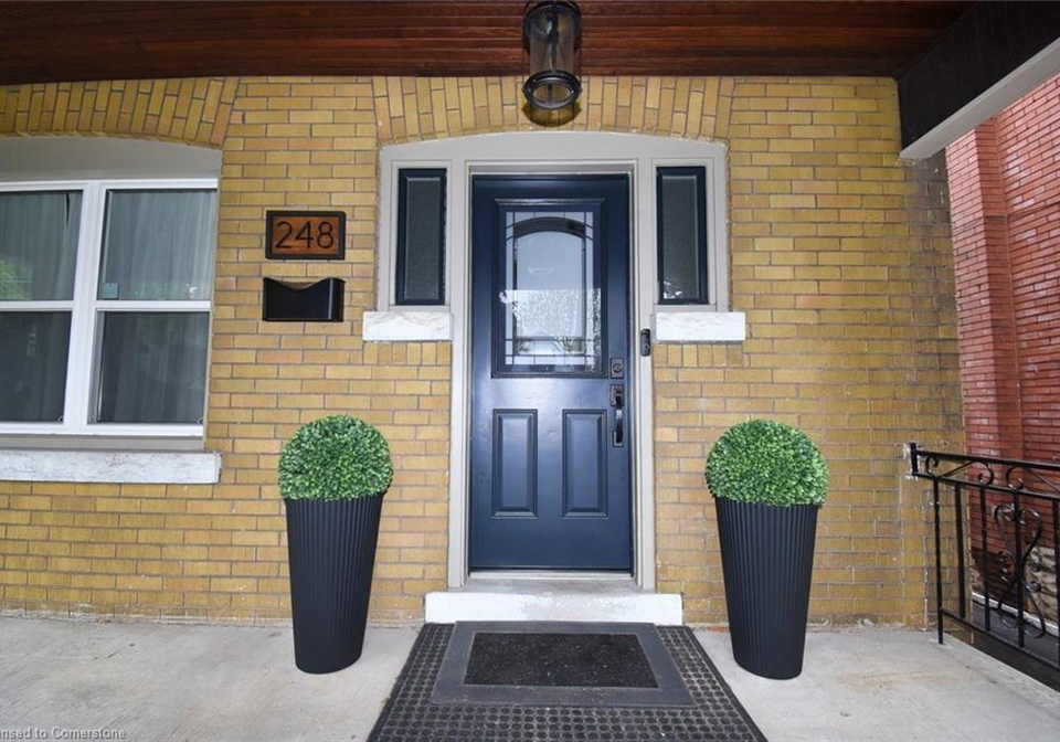 248-province-street-s-hamilton-ontario-40732916