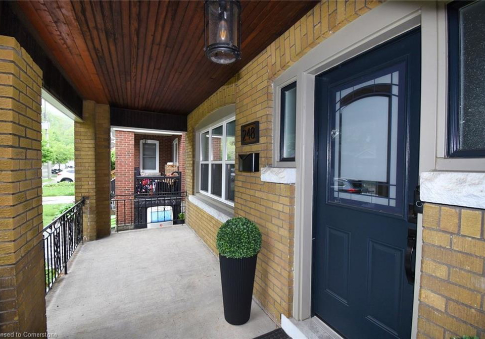 248-province-street-s-hamilton-ontario-40732916