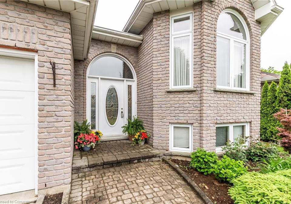 15-bradbury-crescent-paris-ontario-40733253