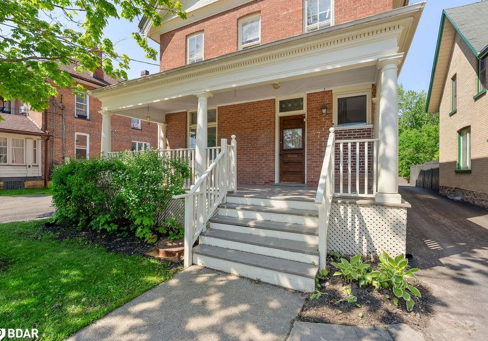 37-cambridge-street-n-lindsay-ontario-40733414