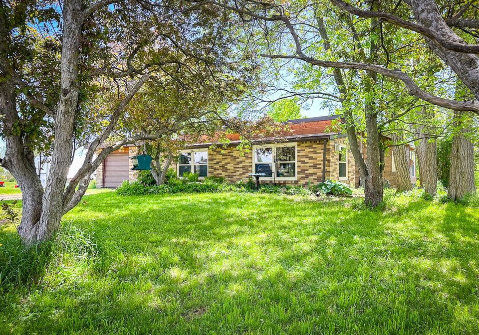 239-hwy-2-princeton-ontario-40733447