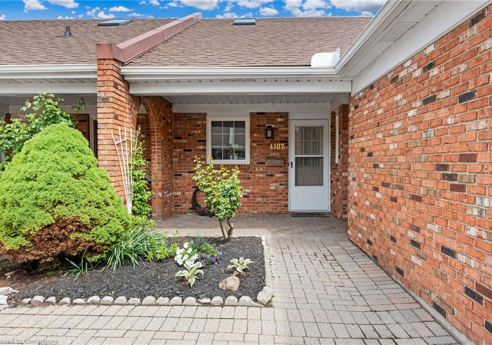 4107-cherry-blossom-lane-vineland-ontario-40733471