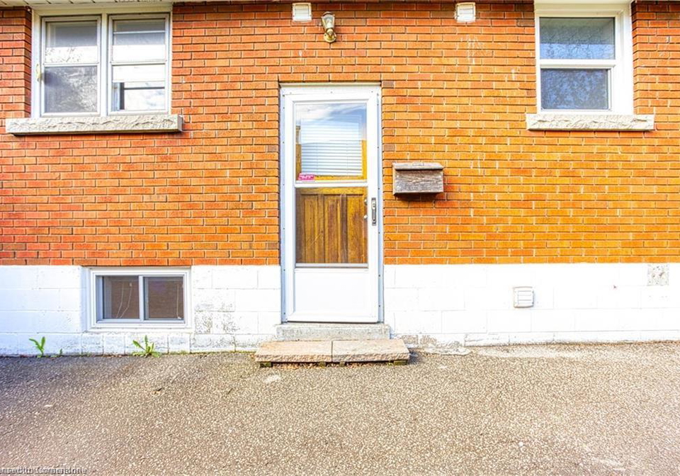 75-manning-avenue-hamilton-ontario-40733505