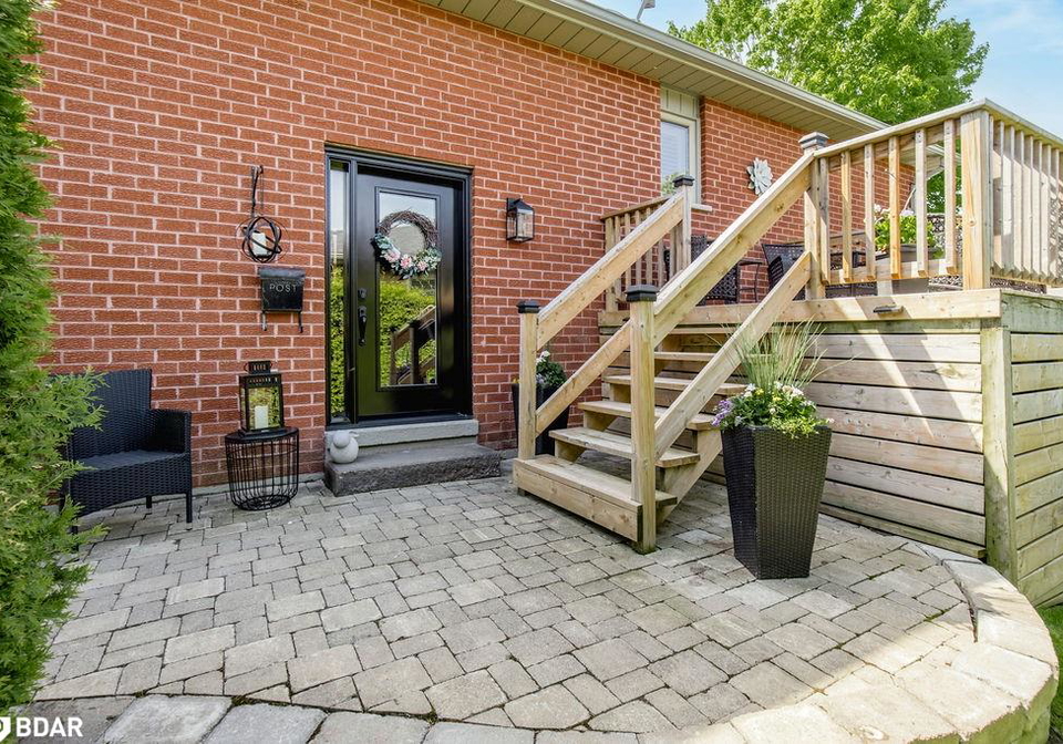 305-park-street-orillia-ontario-40733581