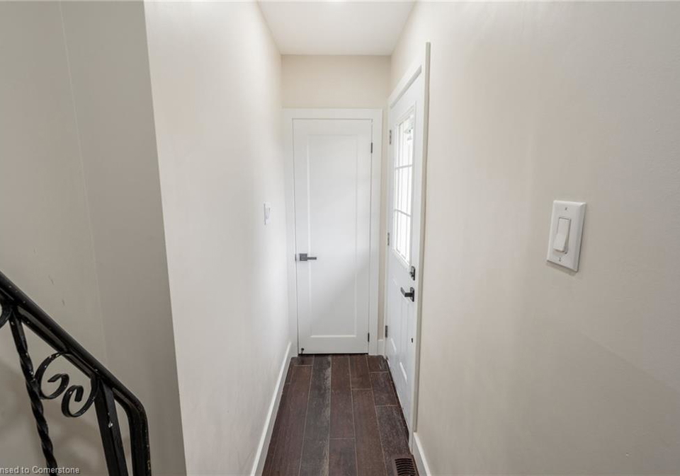 51-grandfield-street-hamilton-ontario-40733640